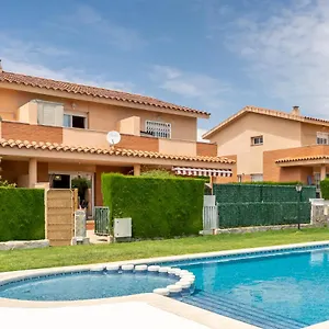 https://preciosa-casa-con-piscina-en-miami-hutt4638-52.catalonia-hotels.com