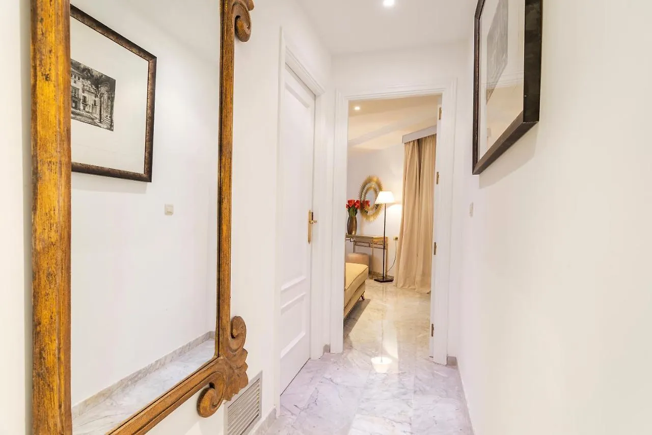 Genteel Home Isabel La Catolica Spain